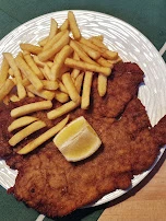 Schnitzel Wiener Art Kartoffelsalat